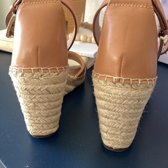 Vince Camuto Wedge sandals - Picture 6 of 10